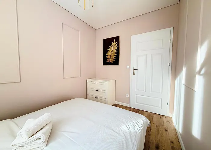 Legnicka By Bookinghost Wroclaw