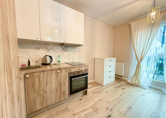 Legnicka By Bookinghost Apartment *